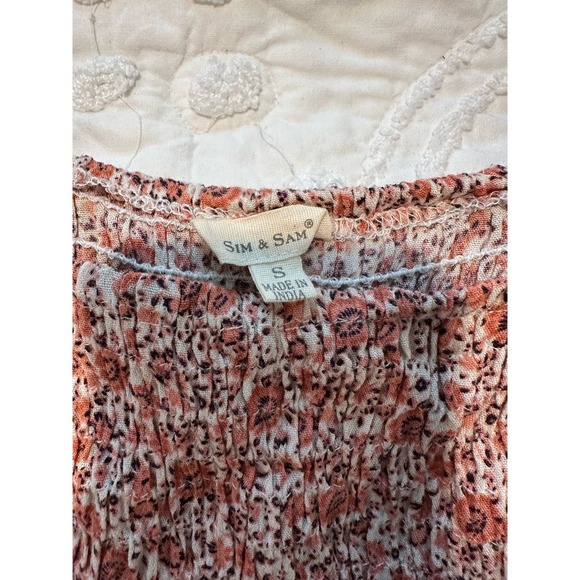 Sim & Sam small women’s crop top - Picture 2 of 3